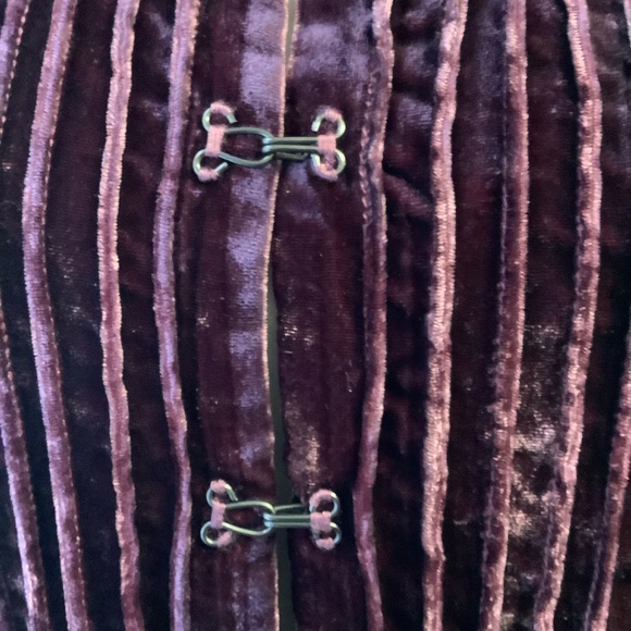 Jules & James Burgundy Velvet Jacket Blazer Size 12 - Picture 7 of 11